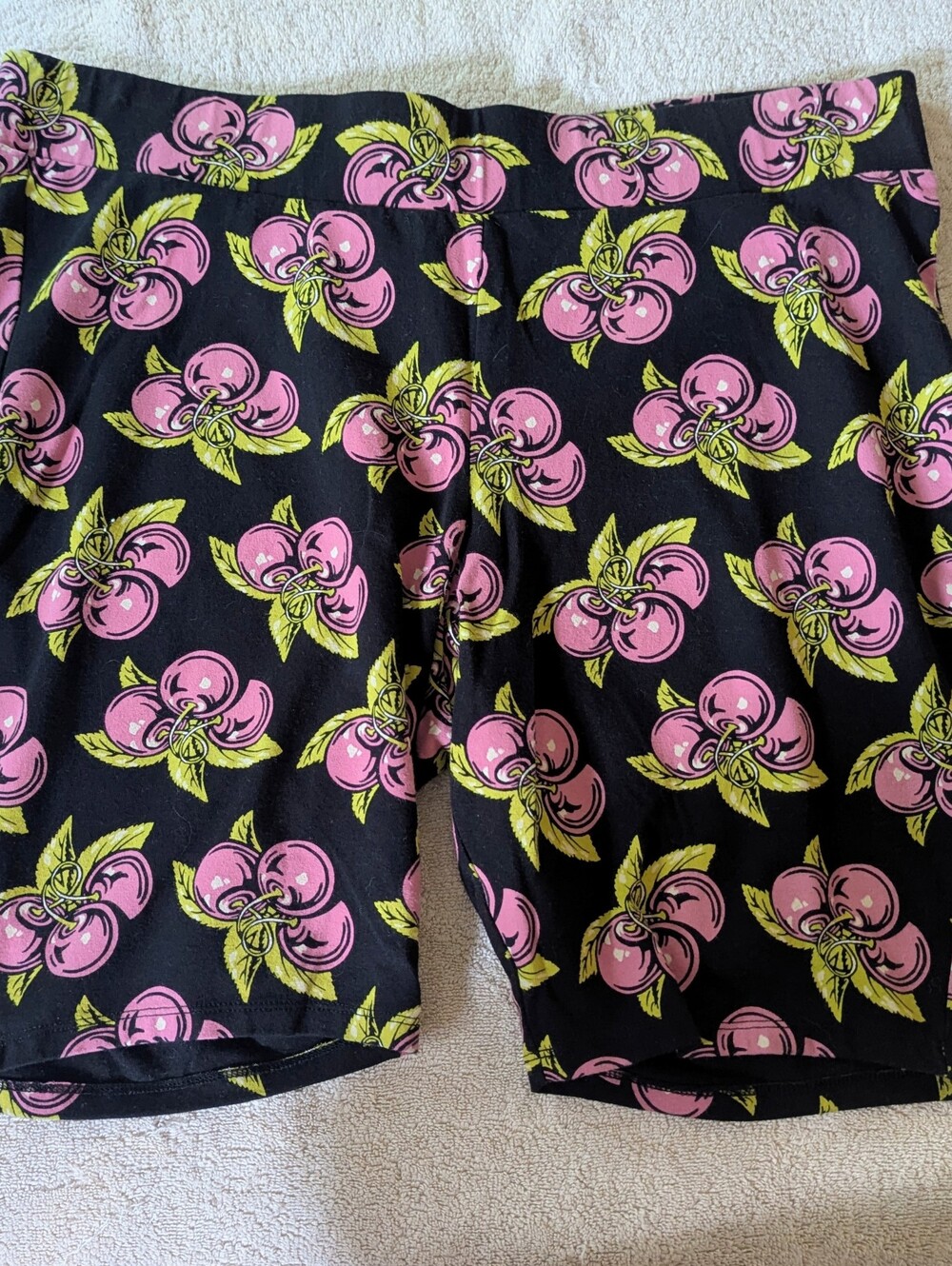 $26 Torrid x Betsey Johnson Size 3 3X 22-24 Cherry Print Bike Shorts Plus Size